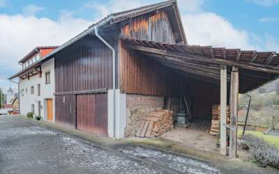 Großzügiges Bauernhaus mit viel Platz und weiterer Ausbaureserve