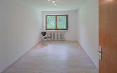 Gepflegte 4,5-Zimmer-Wohnung zu vermieten mit einer Terrasse und Garten!