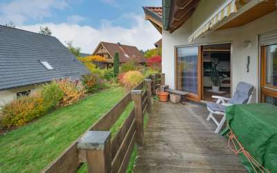 Wunderschönes Einfamilienhaus mit einer Einliegerwohnung in Peterzell