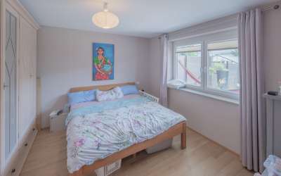 Moderne 4,5 Zimmer-Eigentumswohnung mit Balkon, Terrasse und Gartenanteil