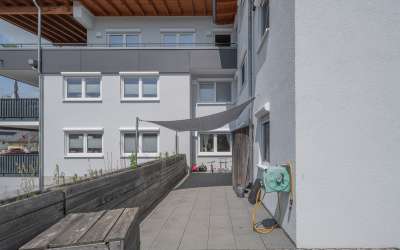 Moderne 4,5 Zimmer-Eigentumswohnung mit Balkon, Terrasse und Gartenanteil