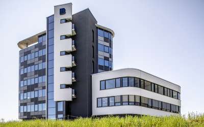 Helle Bürofläche in modernem Büroanwesen