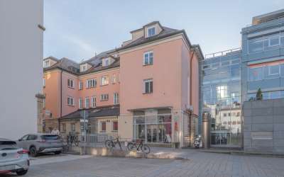 Moderne Bürofläche - als 4 Zimmer Wohnung nutzbar, direkt am Hauptbahnhof