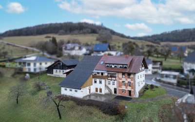 Großzügiges Bauernhaus mit viel Platz und weiterer Ausbaureserve