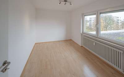 Sofort bezugsfrei - Moderne 4,5 Zimmer Penthousewohnung mit Dachterrasse